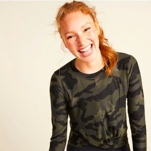 Old Navy Relaxed Breathe Twist-Hem Cropped Top